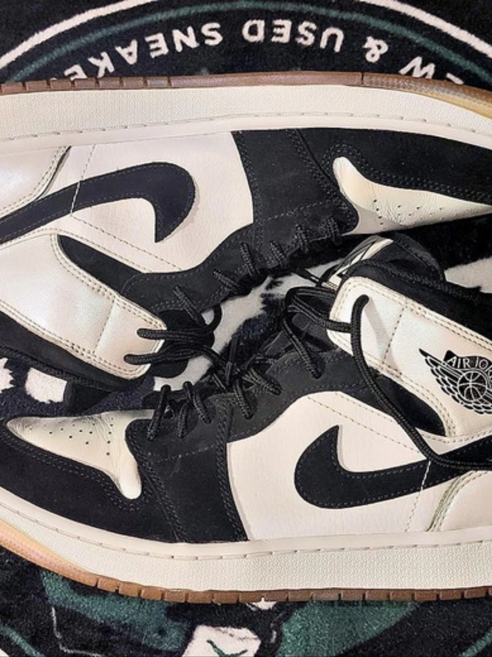 Jordan Air Jordan 1 Mid SE 'Diamond Shorts' White & Black US 9.5